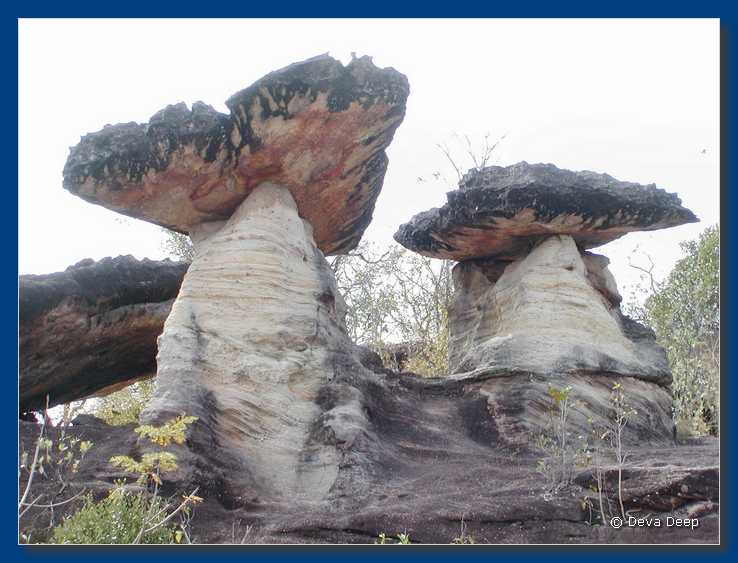 Pha Taem Sao Chaliang Mushroom rocks 20031218-4